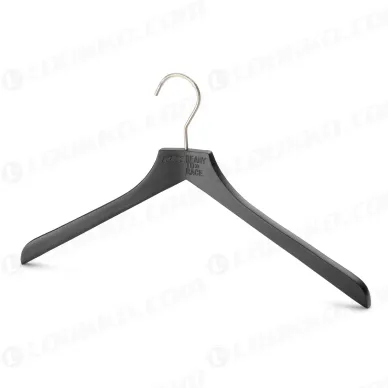 pho_ds_nmon_kra169902_hanger_shirt__sall__awsg__v1 kuva